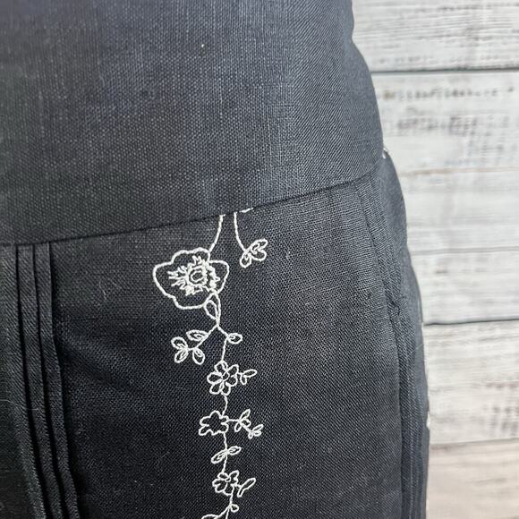 Style & Co Skirt size 8 Petite Black Linen Knee A Line Floral Embroidery Modest - Picture 3 of 8